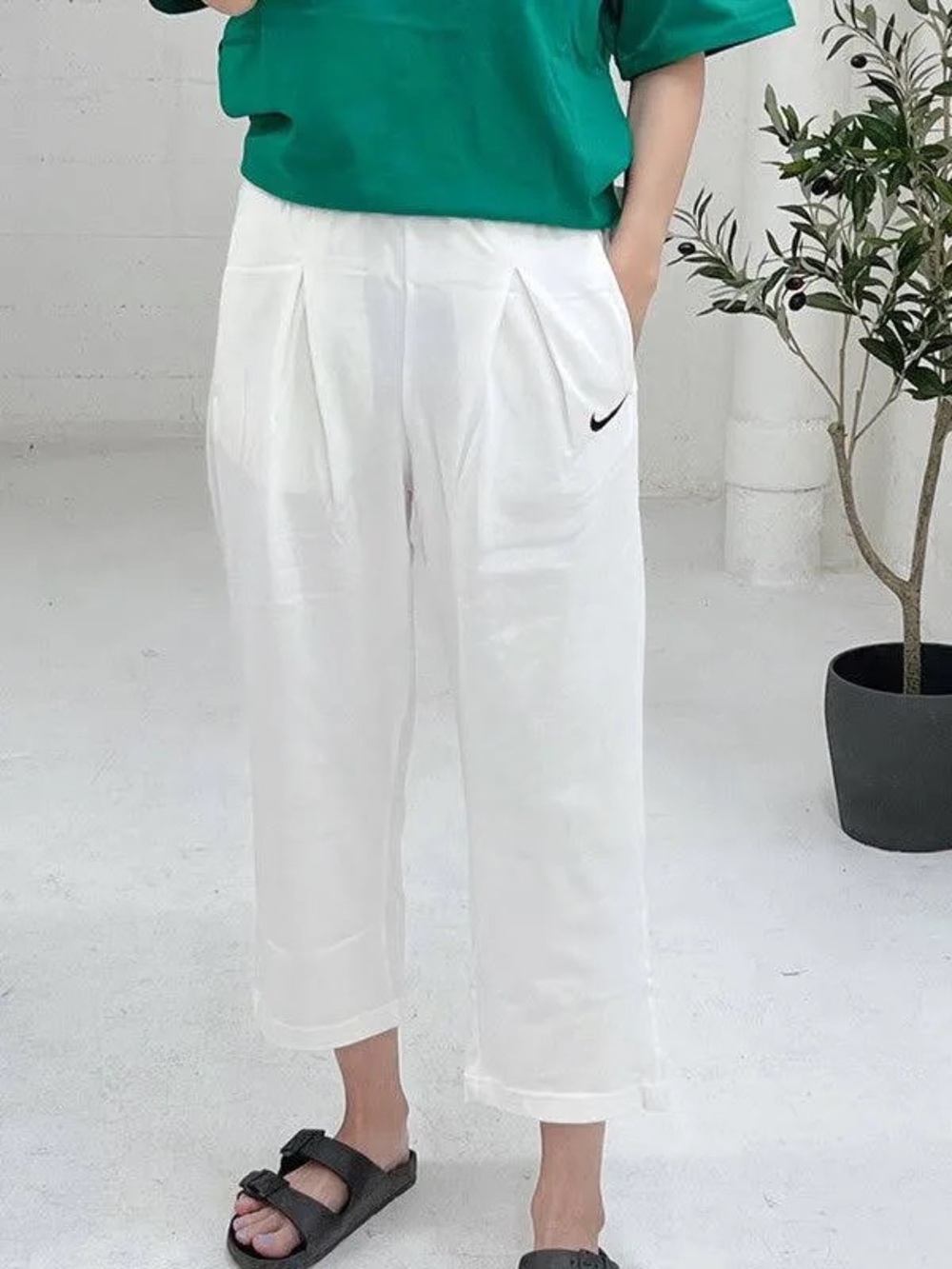 Women's Nike Sportswear Jersey Capri Pants - Picture 3 of 7